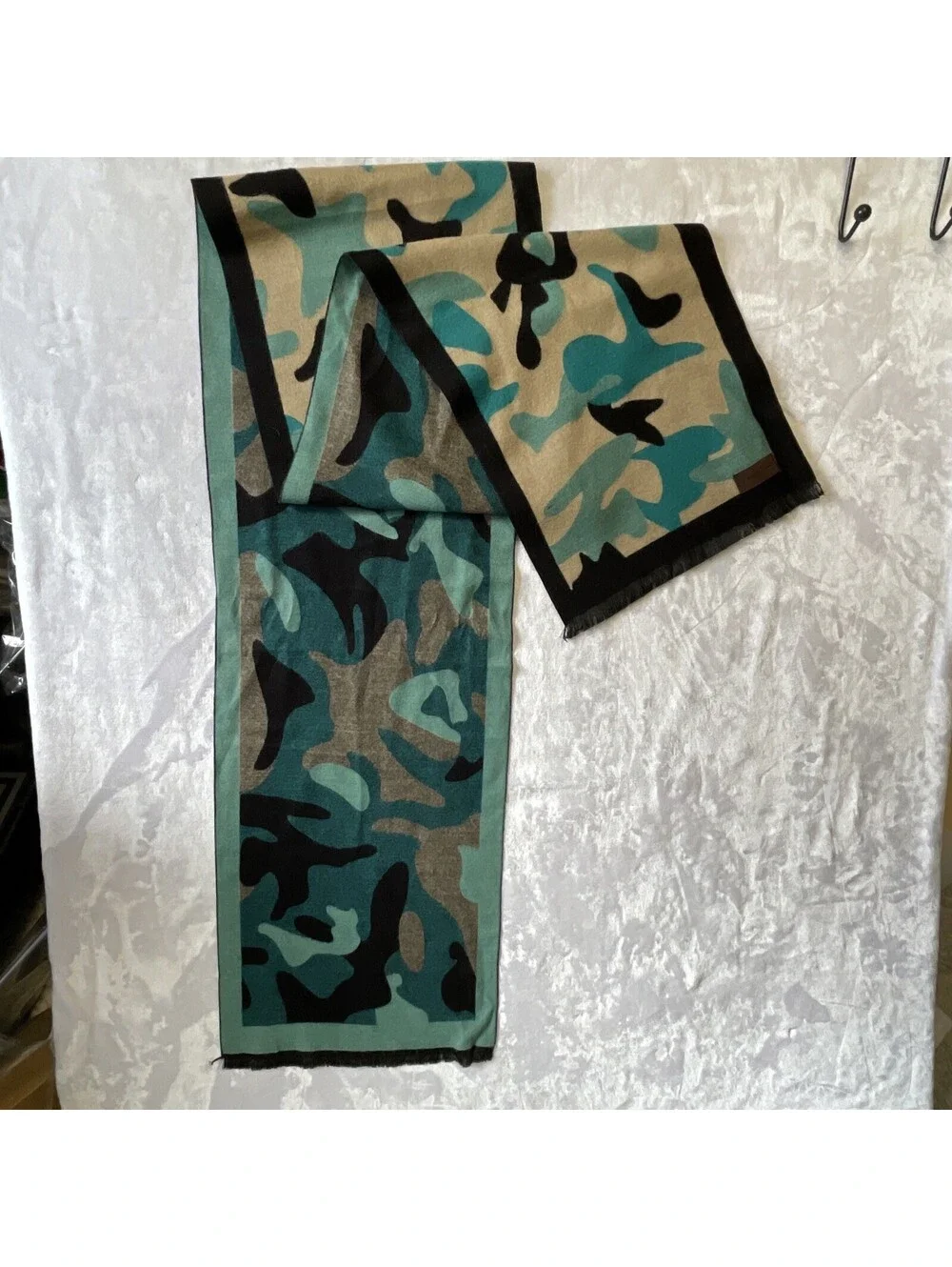 Mio Marino Men’s Cashmere Turq Camo Scarf 80”